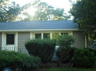 21 Booth Rd, Dedham, MA 02026