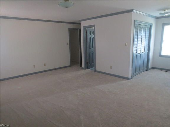 5th image of 2032 Thomas Bishop Ln