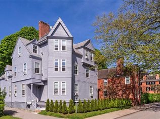 98 Mill St #4-4-4, Newport, RI 02840