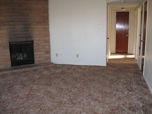 2nd image of 2916 Majestic Rdg #A
