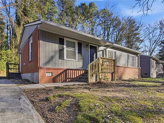 3rd image of 333 Argus Cir NW