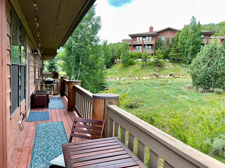 8300 Meadowview Dr #L23 — Photo 40