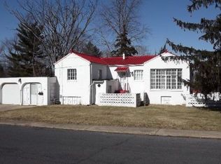 2401 N Elmwood Ave, Peoria, IL