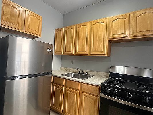 1st image of 225 W 146th St APT 2b
