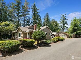 1564 NE Serpentine Place, Shoreline, WA 98155