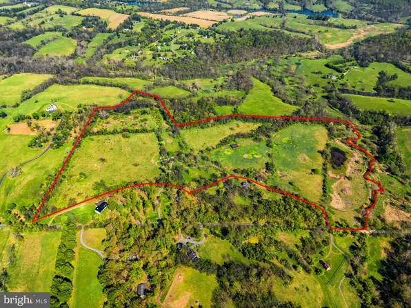 19520 Lincoln Rd, Purcellville, VA 20132