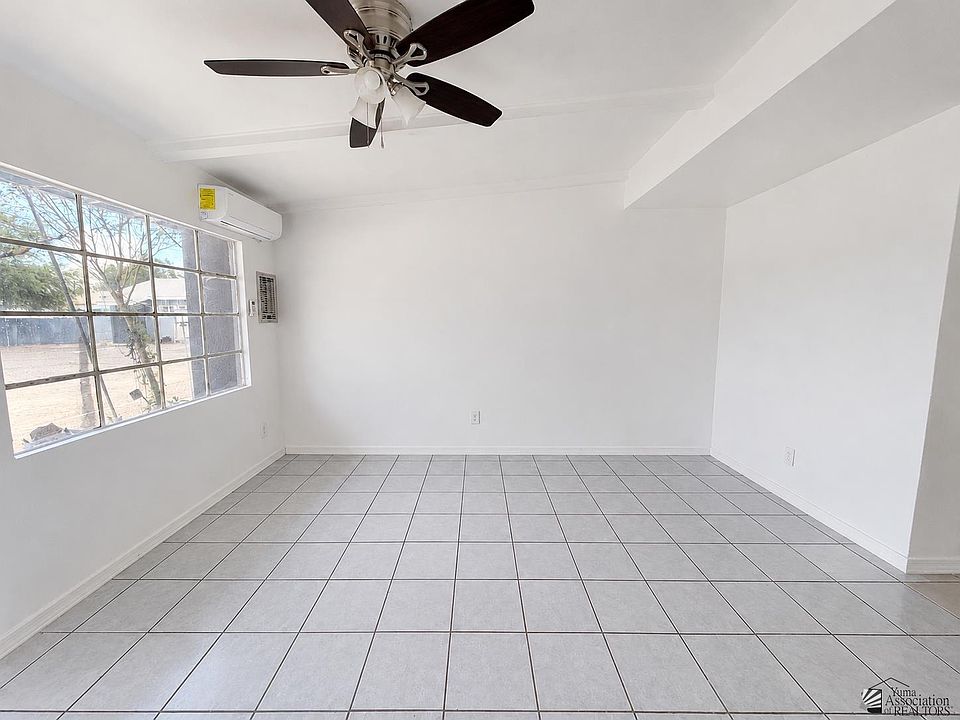 2nd image of 301 S Magnolia Ave