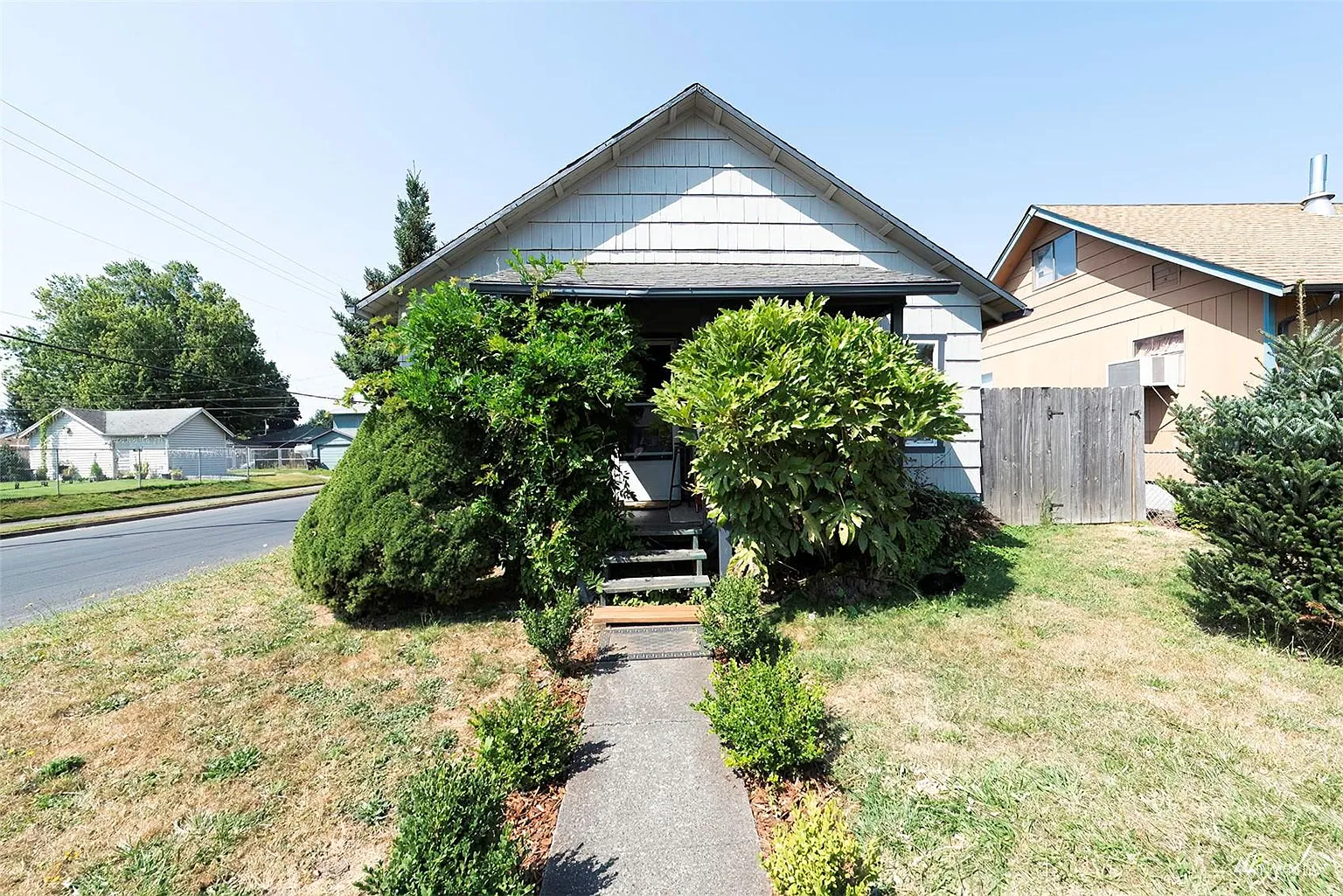 303 22nd Ave photo 1