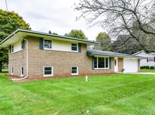 138 Brook Dr, Marshall, MI 49068