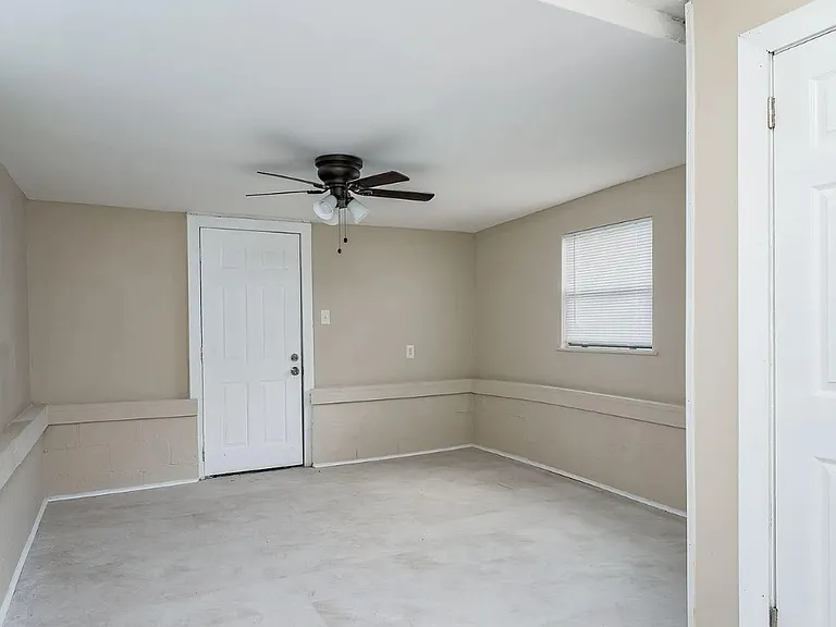 7707 Falcon St — Photo 10