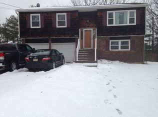 100 Larch Dr, Toms River, NJ 08753