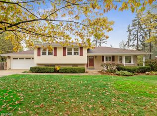 4113 Downers Dr, Downers Grove, IL 60515