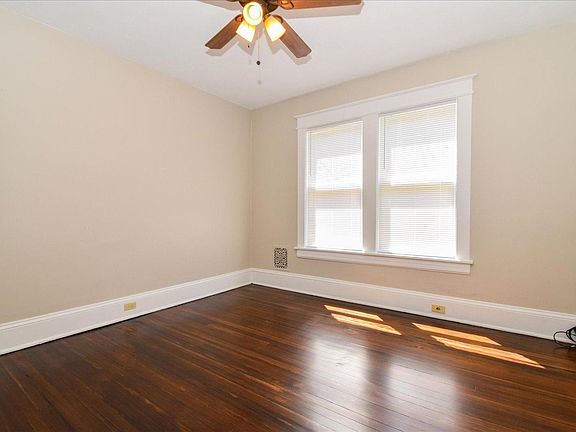 5th image of 602 Woods Ave SW #3