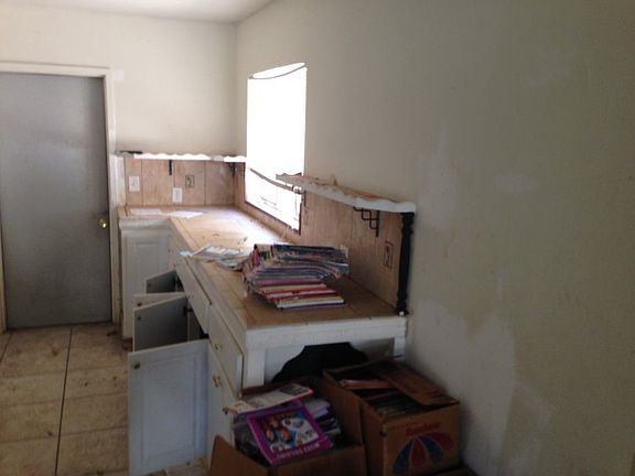 5th image of 1505 E Shadowlawn Ave