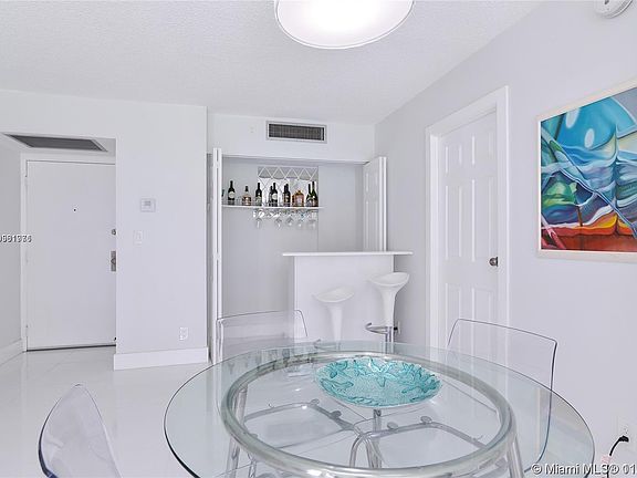 5th image of 20400 W Country Club Dr APT 107