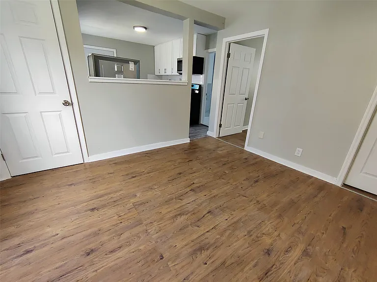 189 Grand Ave #2 — Photo 6