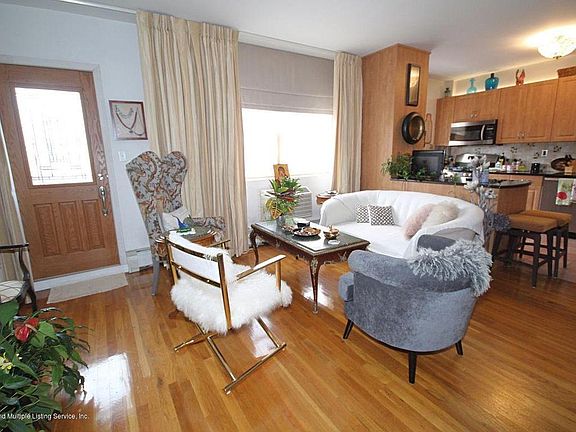 5th image of 428 Ovington Ave APT 2E