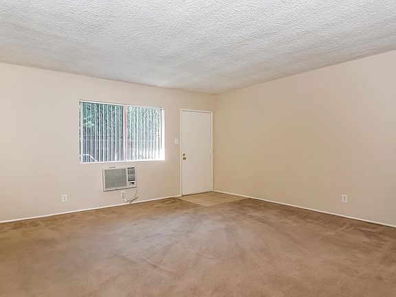 3rd image of 59 Esperanza Ave APT D