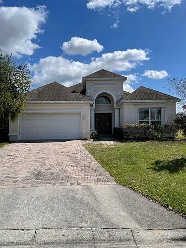 213 Towerview Dr E Photo 1