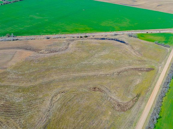 4th image of 2 S Cottonwood Ests