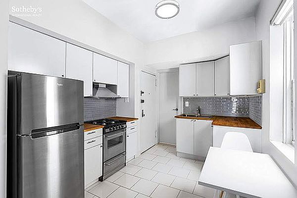 1st image of 141 Mulberry St APT E1