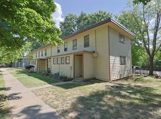 25 Farragut Rd, Cincinnati, OH 45218