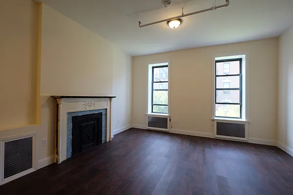 Rented by Keller Williams NYC | media 7