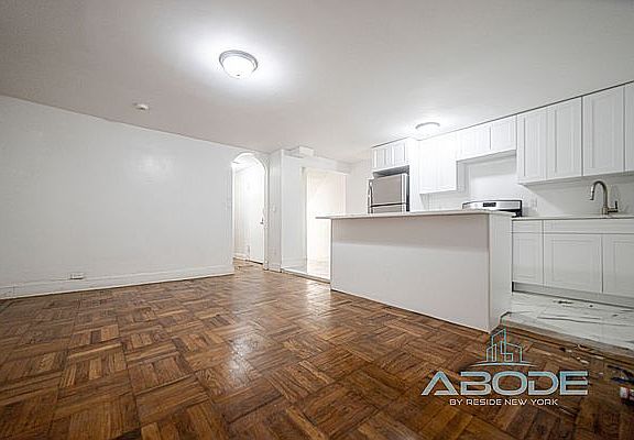 3rd image of 182 Vernon Ave #1A