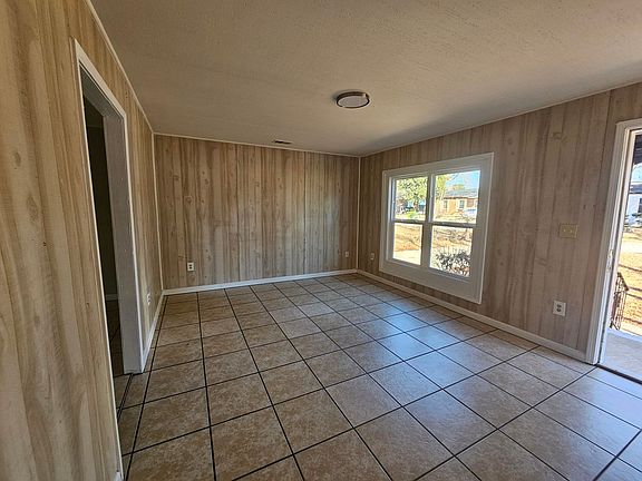 3rd image of 4529 Wactor St