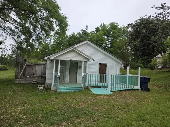 504 Hatchie St, Booneville, MS 38829
