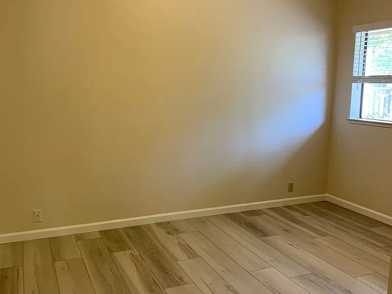 1712 Washington St #11 — Photo 7