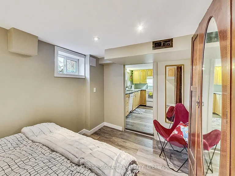 1 Milne Ave — Photo 12