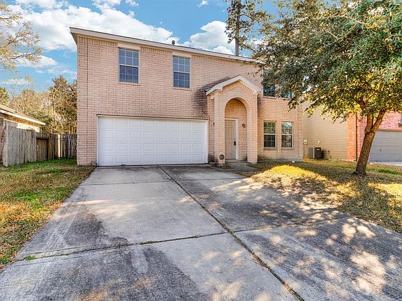2nd image of 428 Mystic Glen Loop