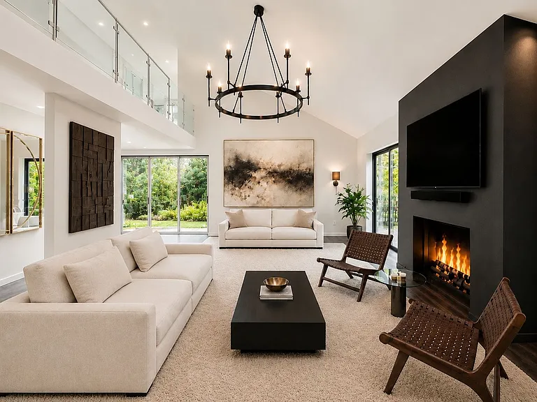 19 Georgica Woods Ln — Photo 2