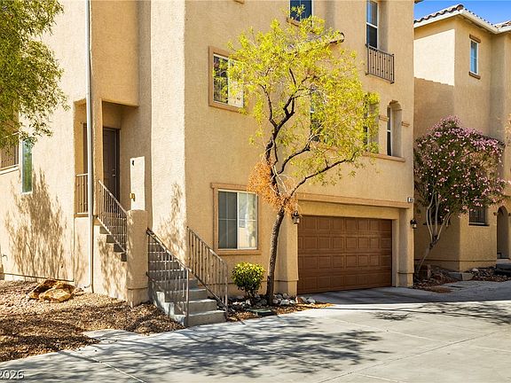 2nd image of 8933 Jamie Lee Ave