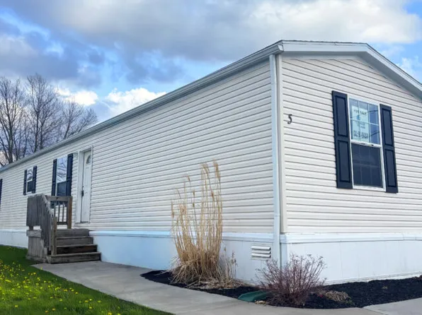 5 Farmingdale Dr #Fa05, Hamlin, NY 14464