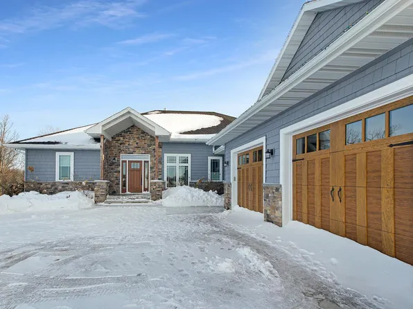 2210 B/k County Line Rd, Luxemburg, WI 54217