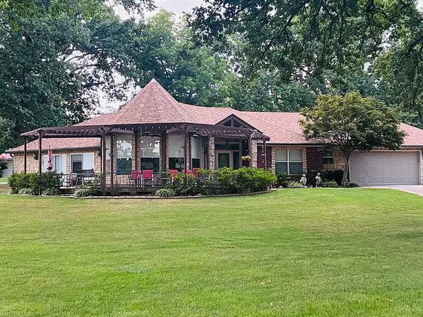 1422 Leisure Rd, Grove, OK 74344