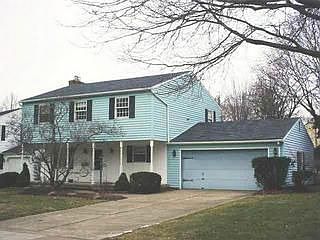 2nd image of 915 Elywood Dr