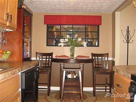 5th image of 828 Malabu Dr APT 107