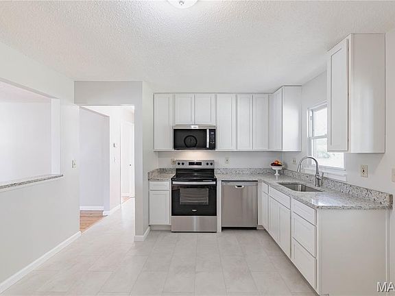 4th image of 3113 Pearl Harbor Dr
