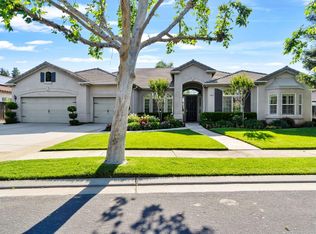 1847 N Megan Ave, Clovis, CA