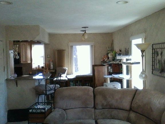 3rd image of 7311 Sportsman Dr