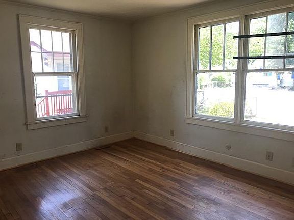 4th image of 2928 Alabama Dr