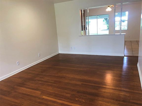 3rd image of 707 Betty St