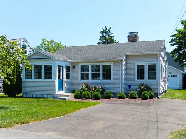 28 Attawanhood Trail, Old Saybrook, CT 06475