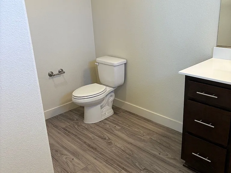 Luxe Ripon Apartments — Photo 42