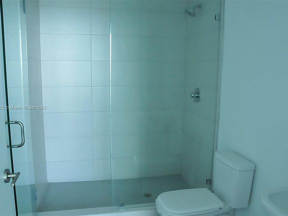 4th image of 2900 NE 7th Ave Unit 2705