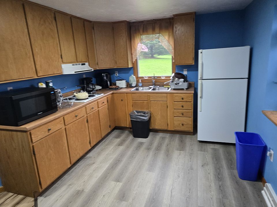 1st image of 2139 Woodcrest Dr