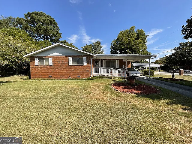 208 Coleman Blvd photo 1